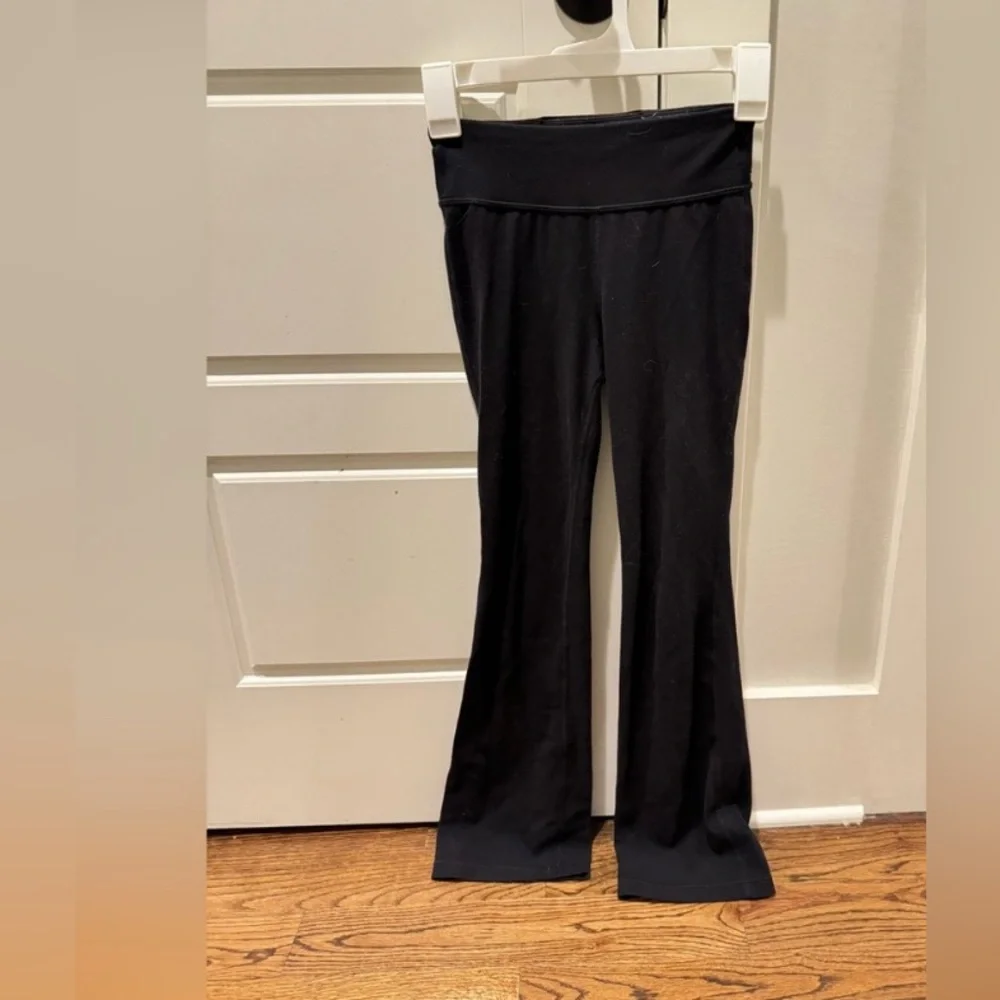 Black Athleta girl flare leggings 8-10 - Picture 3 of 3
